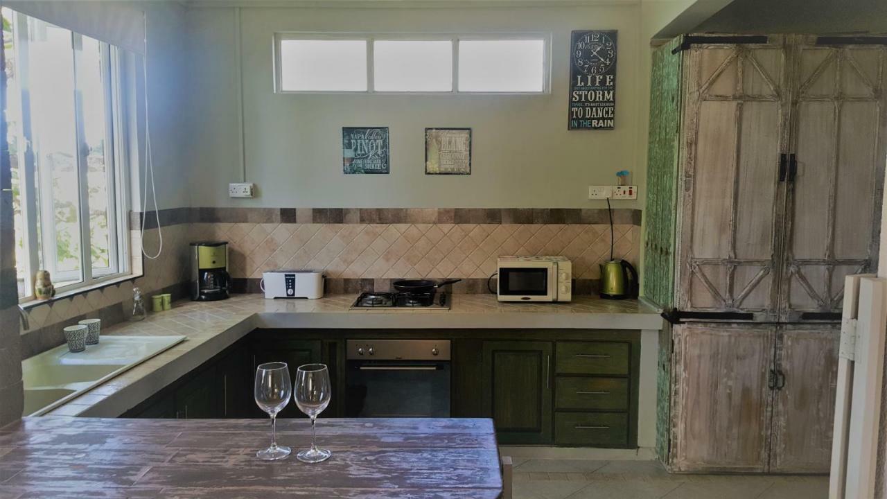 Appartement Blue Coast Mahébourg Екстериор снимка