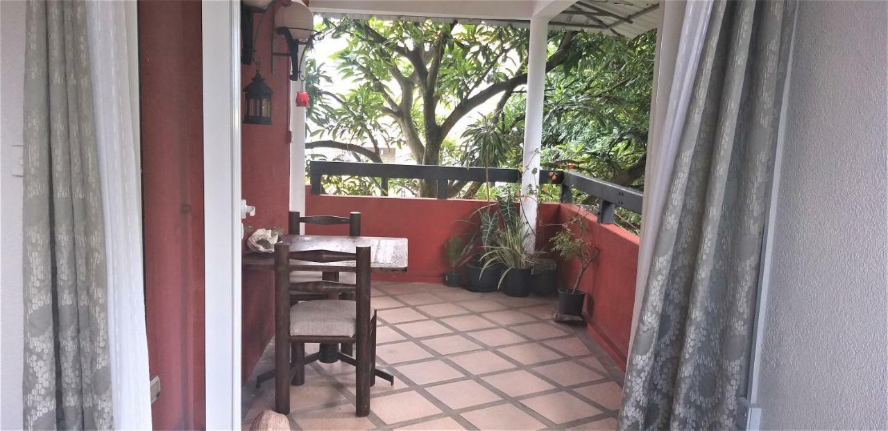 Appartement Blue Coast Mahébourg Екстериор снимка